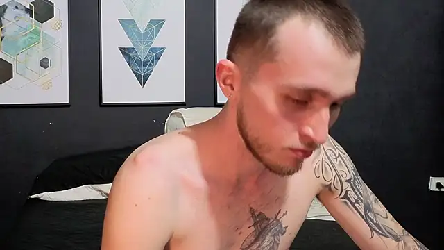 Dylanwhite23  online show from March 11, 2:27 am