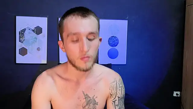 Dylanwhite23  online show from March 24, 12:21 am