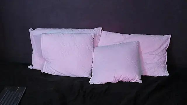 Dylanwhite23  online show from October 2, 8:45 pm