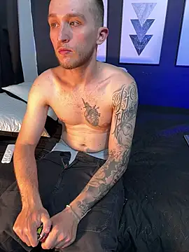 Dylanwhite23  online show from February 20, 8:55 pm