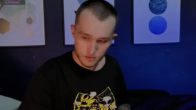 Dylanwhite23  online show from February 22, 6:53 pm