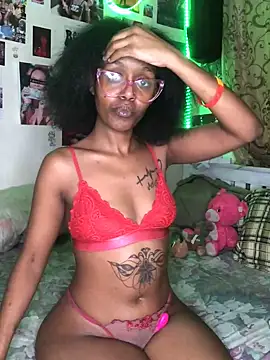 Snapshot of naughtybitches5 chatting on March 14, 7:01 pm naughtybitches5 online show from March 14, 7:01 pm