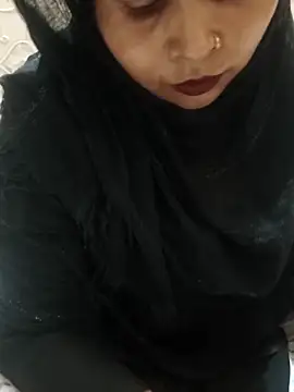 Snapshot of Indian-Nazia chatting on September 16, 6:42 pm Indian-Nazia online show from September 16, 6:42 pm
