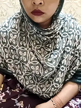 Snapshot of Indian-Nazia chatting on September 27, 3:29 pm Indian-Nazia online show from September 27, 3:29 pm
