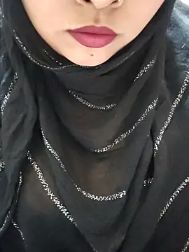 Indian-Nazia online show from December 17, 6:13 pm