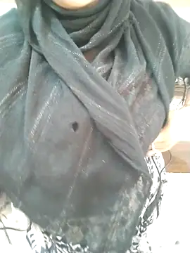 Snapshot of Indian-Nazia chatting on February 12, 6:29 am Indian-Nazia online show from February 12, 6:29 am