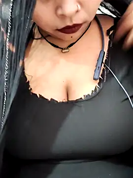 Indian-Nazia online show from November 7, 8:46 pm