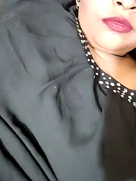 Snapshot of Indian-Nazia chatting on June 2, 10:43 pm Indian-Nazia online show from June 2, 10:43 pm