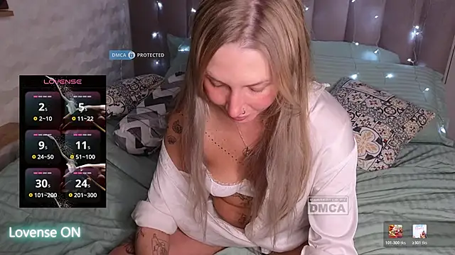 GoodGirl0024 online show from March 13, 8:25 pm