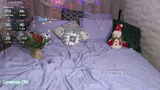 GoodGirl0024 online show from December 14, 8:36 pm