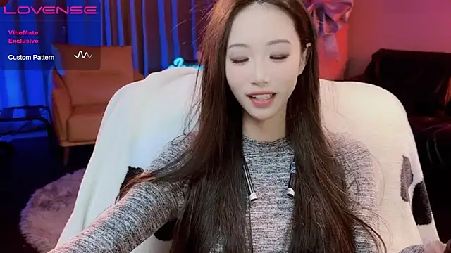 Snapshot of JoooJo_ chatting on February 25, 5:30 pm JoooJo online show from February 25, 5:30 pm