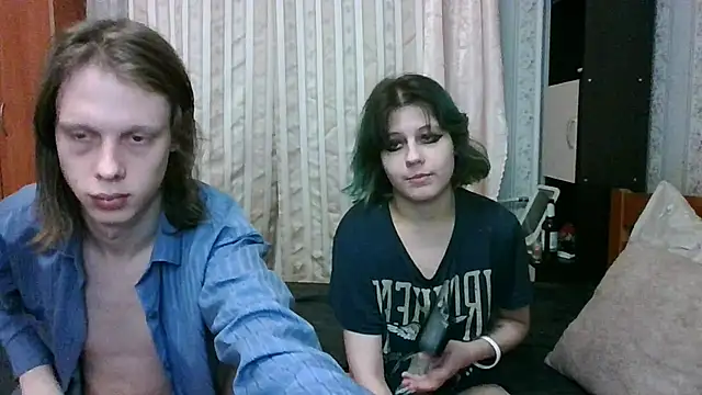 Snapshot of Crystal_Love_Porn chatting on February 23, 5:29 pm Crystal Love Porn online show from February 23, 5:29 pm