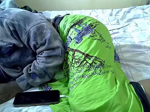 prettylacey3 online show from March 5, 9:00 pm