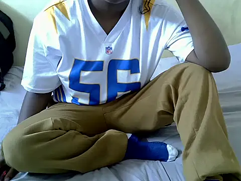 prettylacey3 online show from April 9, 4:35 pm