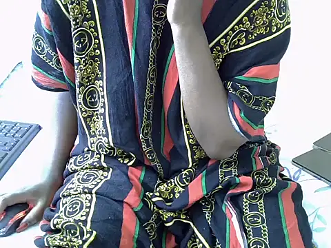 prettylacey3 online show from February 26, 1:33 pm