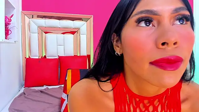 Snapshot of Veronika_horny69 chatting on March 21, 11:33 am Veronika horny69 online show from March 21, 11:33 am