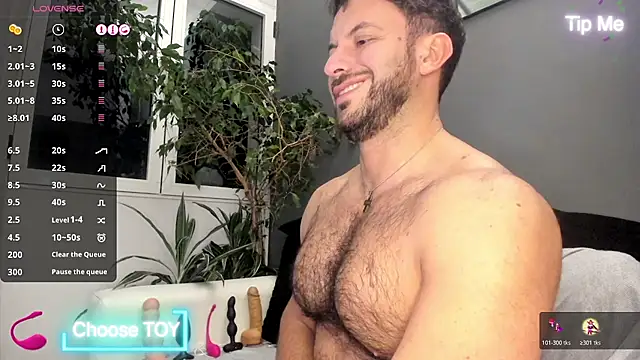 arielenbsas online show from October 31, 5:15 am