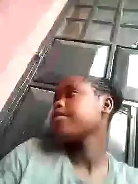 Snapshot of Sweetcecie01 chatting on March 15, 12:45 pm Sweetcecie01 online show from March 15, 12:45 pm