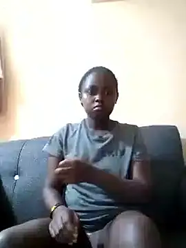 Sweetcecie01 online show from November 12, 9:29 pm