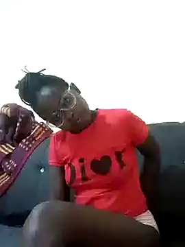 Snapshot of Sweetcecie01 chatting on March 20, 3:04 pm Sweetcecie01 online show from March 20, 3:04 pm