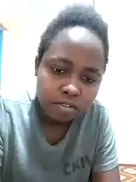 Snapshot of Sweetcecie01 chatting on September 22, 8:48 pm Sweetcecie01 online show from September 22, 8:48 pm