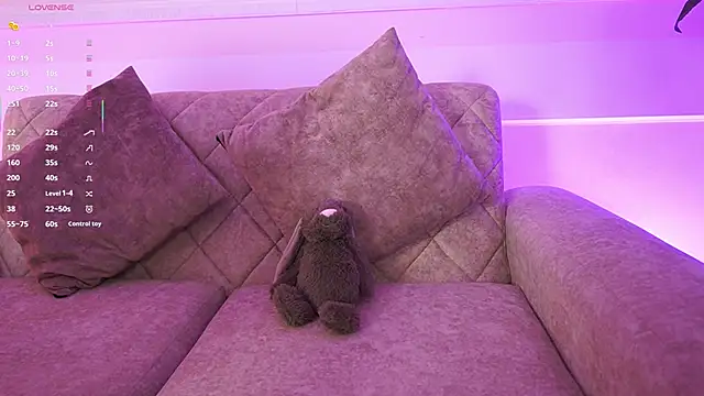 Anybuny online show from February 6, 1:18 pm