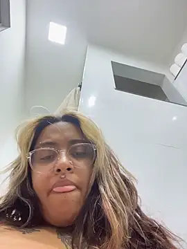 lolafairytail online show from December 15, 4:02 pm