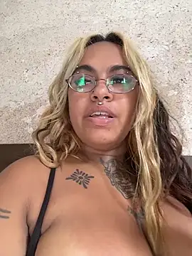 lolafairytail online show from March 18, 6:20 pm