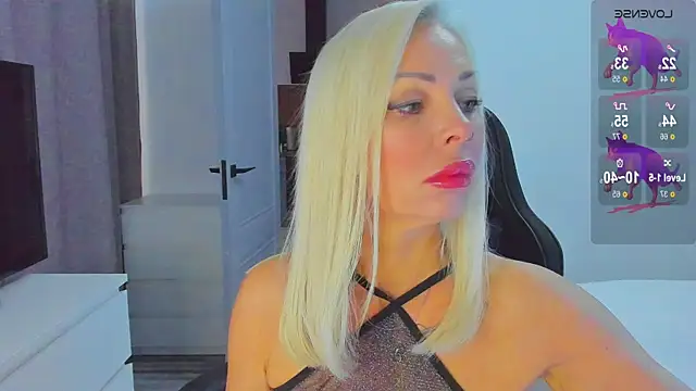 Snapshot of Miya_Kisss chatting on November 3, 7:02 am Miya Kisss online show from November 3, 7:02 am