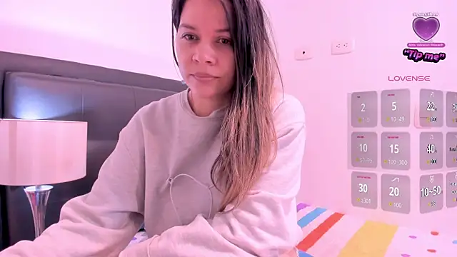 Snapshot of daniela_beauty chatting on October 12, 7:15 pm daniela beauty online show from October 12, 7:15 pm