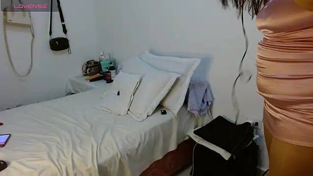 alinsonhot29 online show from May 25, 12:43 am