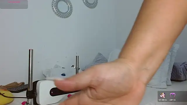 alinsonhot29 online show from May 11, 12:56 am