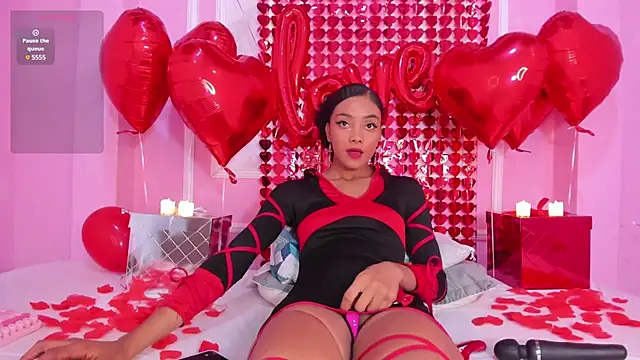 Juliette  3 online show from February 12, 1:06 pm