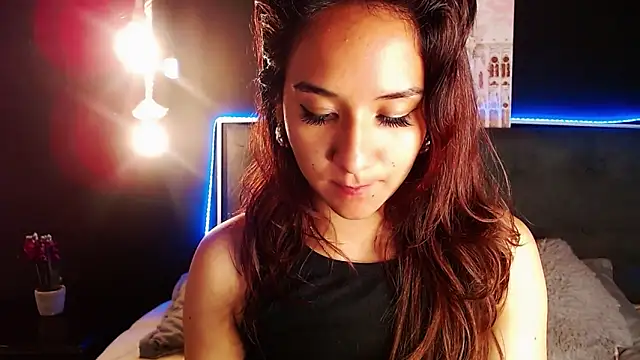 Snapshot of PoisonIvy15_ chatting on December 31, 7:42 am PoisonIvy15 online show from December 31, 7:42 am