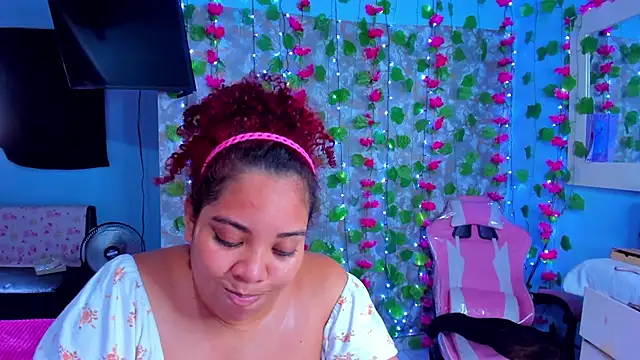 AngelaCoffee online show from April 8, 9:49 pm