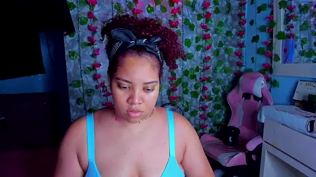 AngelaCoffee online show from April 22, 9:10 pm