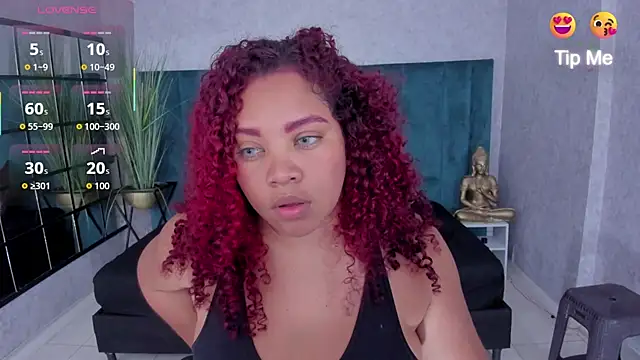 Snapshot of AngelaCoffee chatting on June 26, 1:44 am AngelaCoffee online show from June 26, 1:44 am