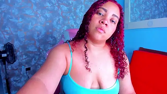 Snapshot of AngelaCoffee chatting on January 15, 9:51 pm AngelaCoffee online show from January 15, 9:51 pm