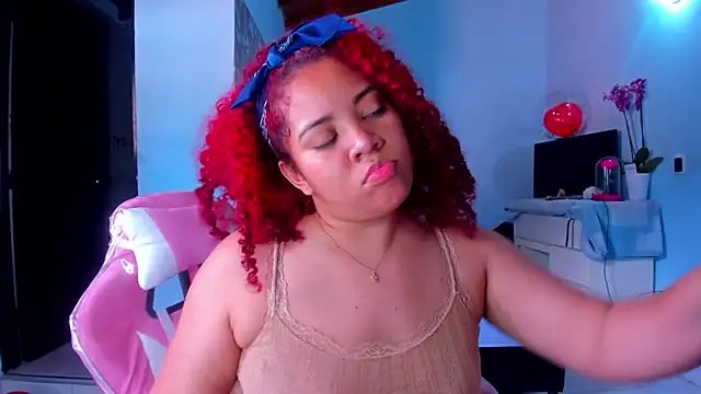 Snapshot of AngelaCoffee chatting on February 14, 7:14 pm AngelaCoffee online show from February 14, 7:14 pm