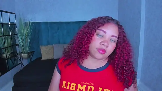 Snapshot of AngelaCoffee chatting on June 28, 2:40 am AngelaCoffee online show from June 28, 2:40 am