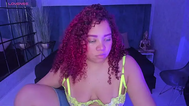 Snapshot of AngelaCoffee chatting on July 14, 3:22 am AngelaCoffee online show from July 14, 3:22 am