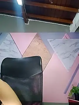 AngelaCoffee online show from November 18, 2:49 am