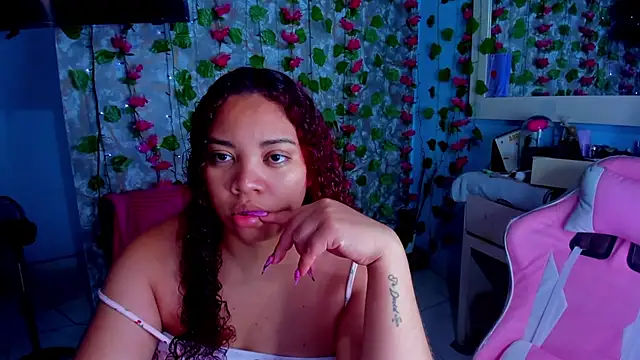 AngelaCoffee online show from May 3, 8:23 pm