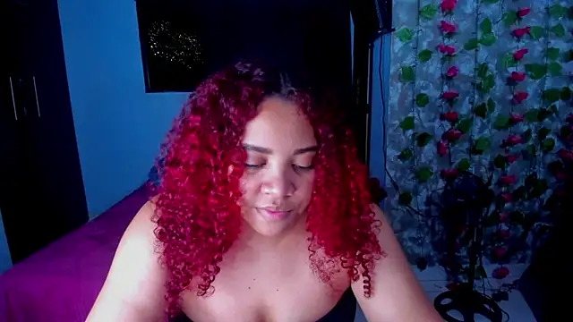 Snapshot of AngelaCoffee chatting on June 11, 12:32 am AngelaCoffee online show from June 11, 12:32 am