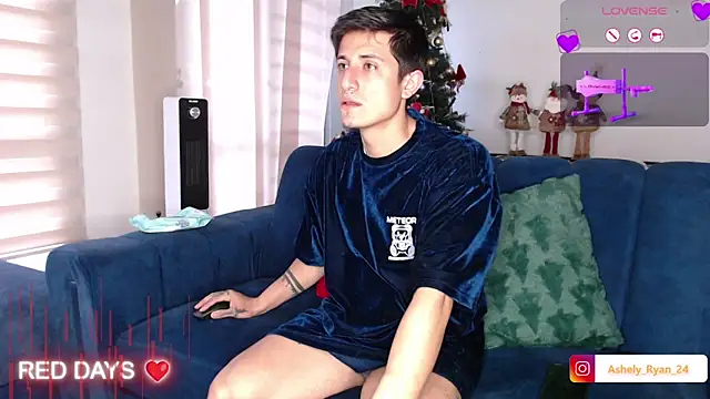 ashely ryan24 online show from November 28, 9:26 pm