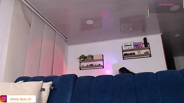 Snapshot of ashely_ryan24 chatting on July 8, 1:41 am ashely ryan24 online show from July 8, 1:41 am