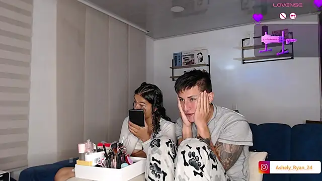 ashely ryan24 online show from January 17, 12:48 am