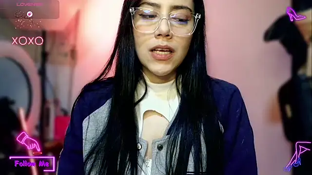 LauGrayJ online show from October 25, 10:25 am