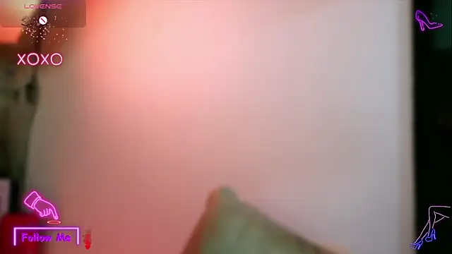 LauGrayJ online show from November 27, 5:30 am