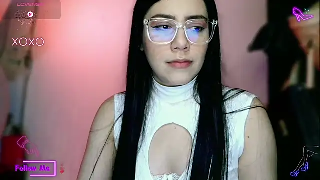 LauGrayJ online show from October 24, 9:58 pm